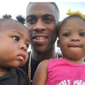 Meet your Posher, Levi